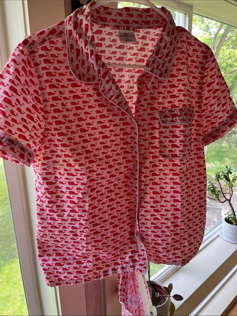 Vineyard Vines Pink Whale Print Short Pajama Set